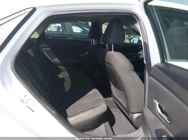 5NPLN4AG9NH069023 2022 HYUNDAI ELANTRA - Image 8