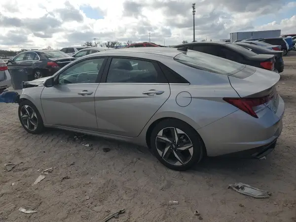 5NPLN4AG9NH069250 2022 HYUNDAI ELANTRA - Image 2