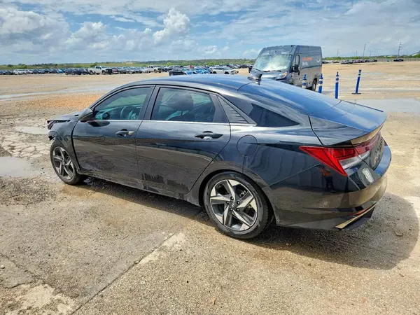 5NPLN4AGXNH055390 2022 HYUNDAI ELANTRA - Image 2