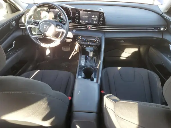 5NPLN4AGXNH082623 2022 HYUNDAI ELANTRA - Image 8
