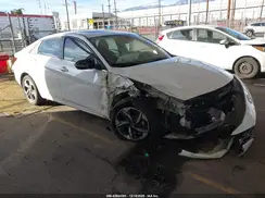 5NPLN4AGXNH083755 2022 HYUNDAI ELANTRA