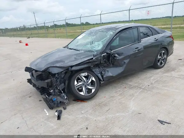 5NPLP4AG2NH069326 2022 HYUNDAI ELANTRA - Image 2
