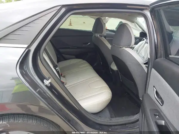 5NPLP4AG2NH069326 2022 HYUNDAI ELANTRA - Image 8