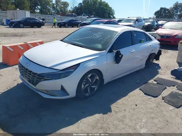 5NPLP4AG2NH074204 2022 HYUNDAI ELANTRA - Image 2