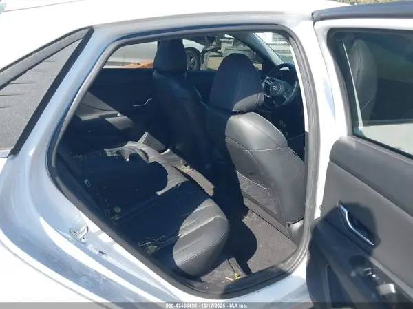 5NPLP4AG2NH074204 2022 HYUNDAI ELANTRA - Image 8
