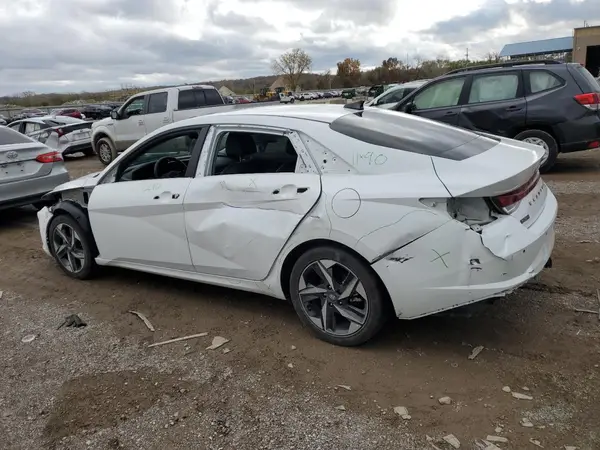 5NPLP4AG2NH075546 2022 HYUNDAI ELANTRA - Image 2