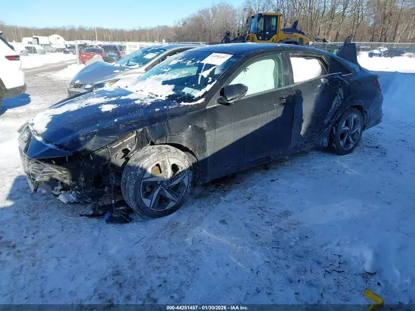 5NPLP4AG2NH075983 2022 HYUNDAI ELANTRA - Image 2