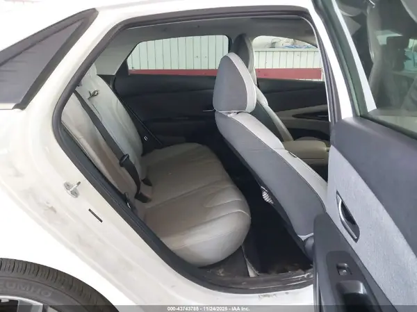 5NPLP4AG2PH097789 2023 HYUNDAI ELANTRA - Image 8