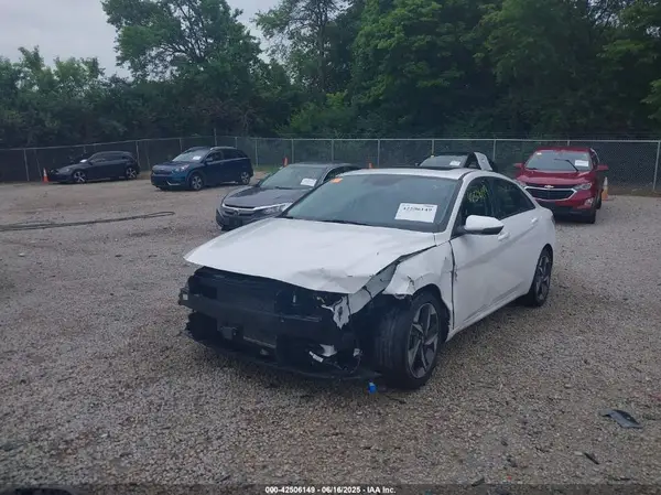 5NPLP4AG2PH101369 2023 HYUNDAI ELANTRA - Image 2