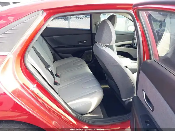 5NPLP4AG2PH114560 2023 HYUNDAI ELANTRA - Image 8