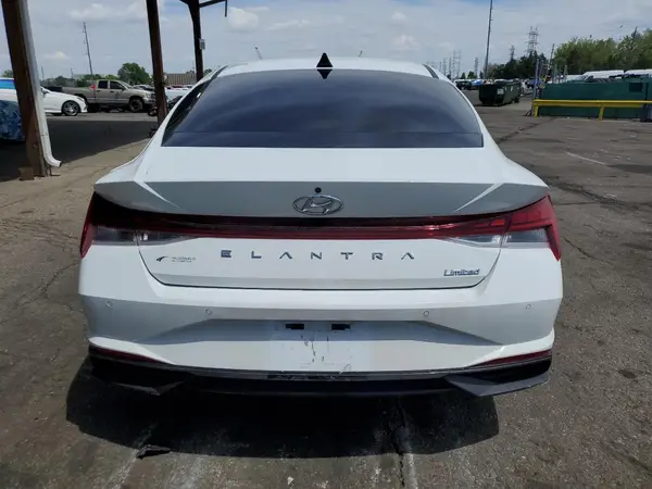 2021 HYUNDAI ELANTRA auction photo 6