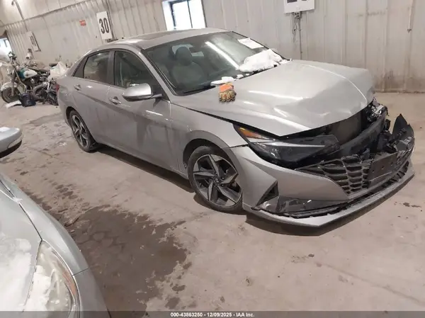 5NPLP4AG4MH016447 2021 HYUNDAI ELANTRA - Image 1