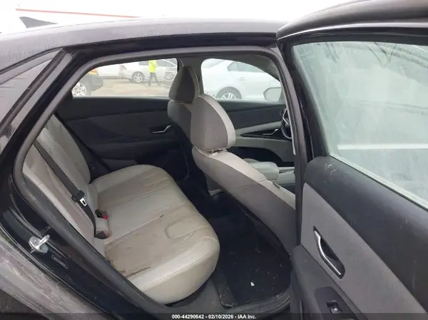 5NPLP4AG4NH059610 2022 HYUNDAI ELANTRA - Image 8