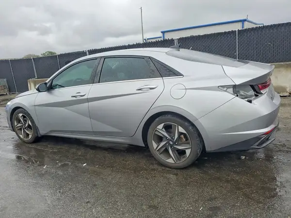 5NPLP4AG4NH062054 2022 HYUNDAI ELANTRA - Image 2