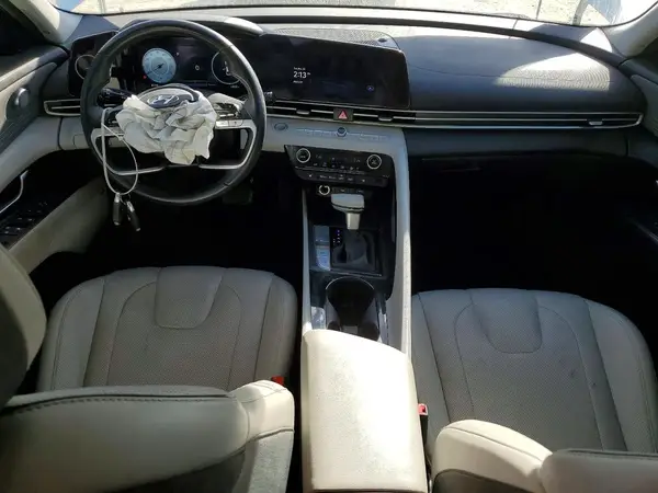 5NPLP4AG4NH069375 2022 HYUNDAI ELANTRA - Image 8