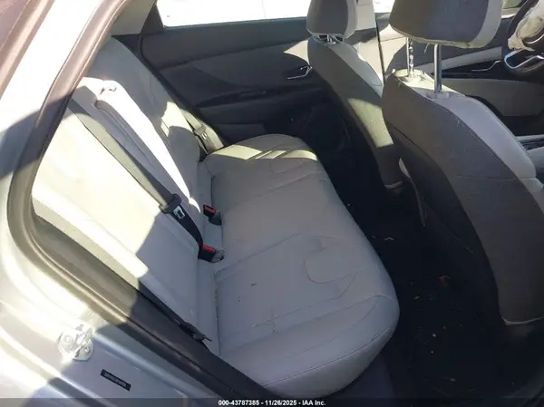 5NPLP4AG4PH119338 2023 HYUNDAI ELANTRA - Image 8
