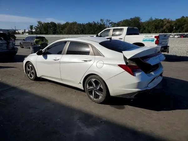 5NPLP4AG5MH015551 2021 HYUNDAI ELANTRA - Image 2