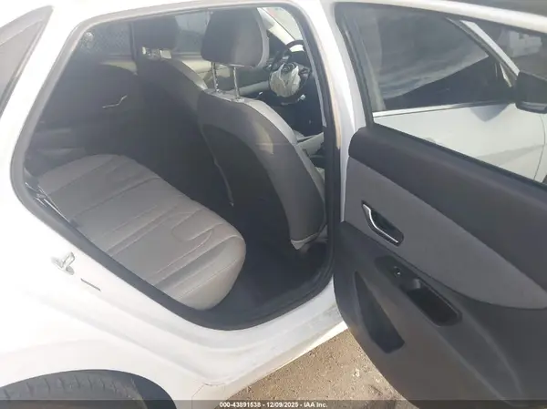 5NPLP4AG5MH040935 2021 HYUNDAI ELANTRA - Image 8
