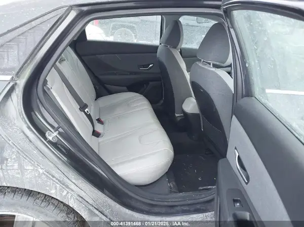 5NPLP4AG5NH073516 2022 HYUNDAI ELANTRA - Image 8