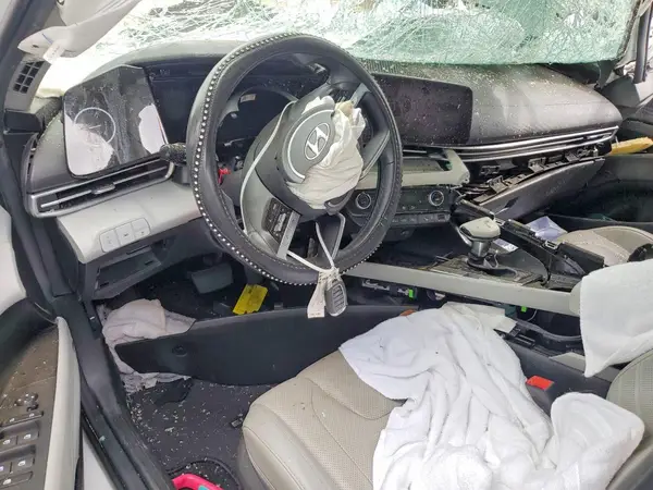 5NPLP4AG5NH082135 2022 HYUNDAI ELANTRA - Image 8