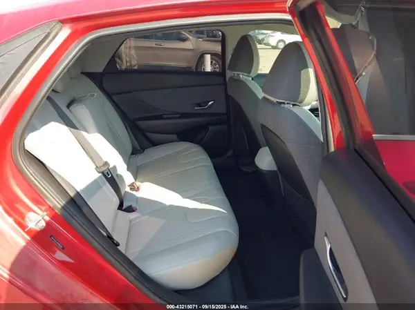 5NPLP4AG5NH083818 2022 HYUNDAI ELANTRA - Image 8