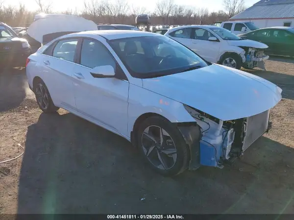 5NPLP4AG5PH114603 2023 HYUNDAI ELANTRA - Image 1