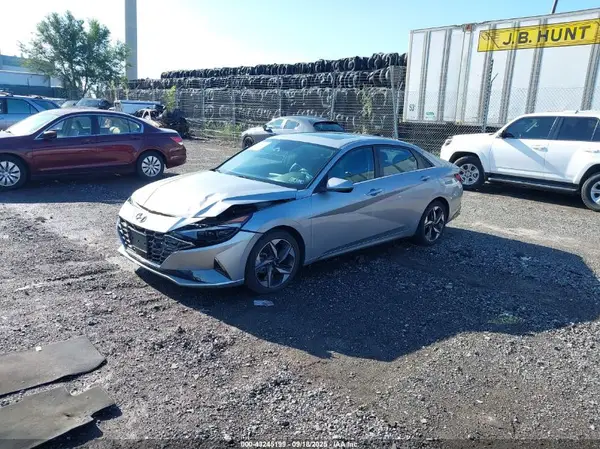 5NPLP4AG6NH057244 2022 HYUNDAI ELANTRA - Image 2