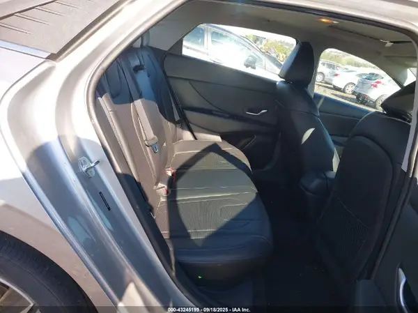 5NPLP4AG6NH057244 2022 HYUNDAI ELANTRA - Image 8