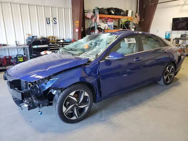 5NPLP4AG6NH083617 2022 HYUNDAI ELANTRA - Image 1