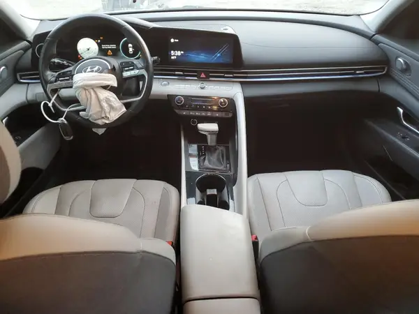5NPLP4AG7MH023215 2021 HYUNDAI ELANTRA - Image 8