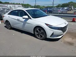 5NPLP4AG7NH074084 2022 HYUNDAI ELANTRA