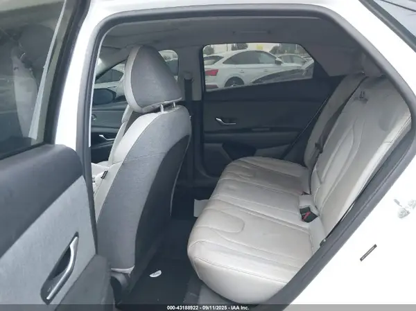 5NPLP4AG8MH004821 2021 HYUNDAI ELANTRA - Image 8