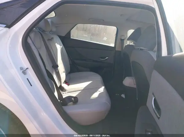 5NPLP4AG8MH008321 2021 HYUNDAI ELANTRA - Image 8