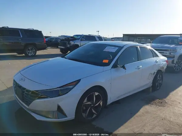 5NPLP4AG8MH021439 2021 HYUNDAI ELANTRA - Image 2