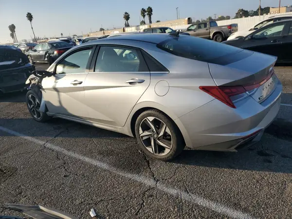 5NPLP4AG8MH030576 2021 HYUNDAI ELANTRA - Image 2