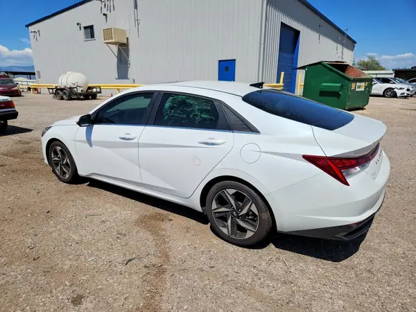 5NPLP4AG8NH053549 2022 HYUNDAI ELANTRA - Image 2