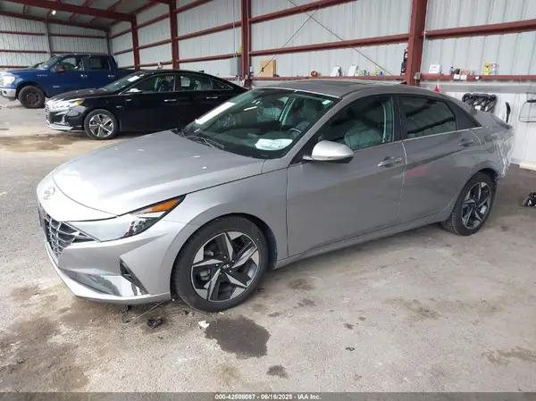 5NPLP4AG8NH069931 2022 HYUNDAI ELANTRA - Image 2