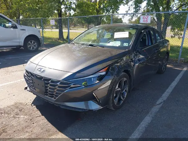 5NPLP4AG8NH073512 2022 HYUNDAI ELANTRA - Image 2