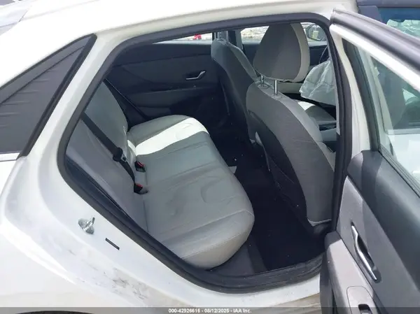5NPLP4AG8PH109704 2023 HYUNDAI ELANTRA - Image 8