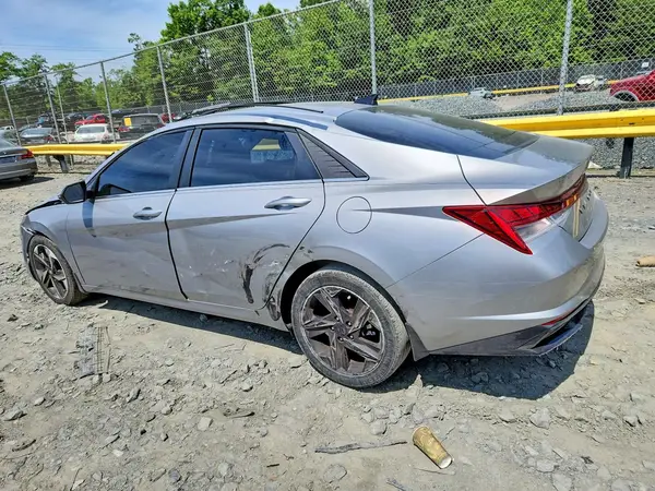 5NPLP4AG8PH110626 2023 HYUNDAI ELANTRA - Image 2