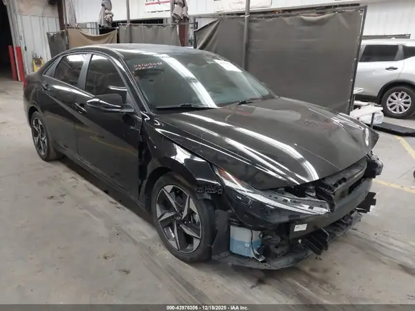 5NPLP4AG9MH018131 2021 HYUNDAI ELANTRA - Image 1