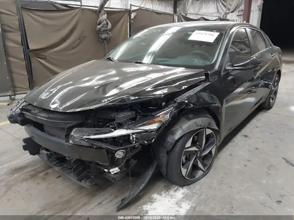 5NPLP4AG9MH018131 2021 HYUNDAI ELANTRA - Image 2