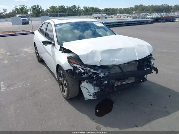 5NPLP4AG9MH019165 2021 HYUNDAI ELANTRA - Image 1