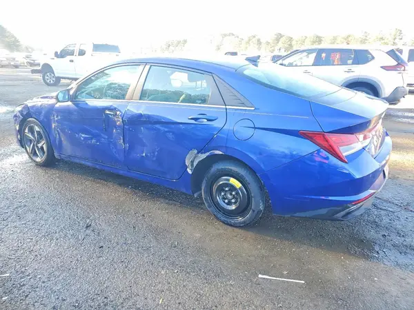 5NPLP4AG9MH037617 2021 HYUNDAI ELANTRA - Image 2