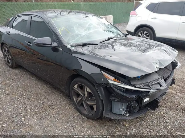 5NPLP4AG9NH075303 2022 HYUNDAI ELANTRA - Image 1