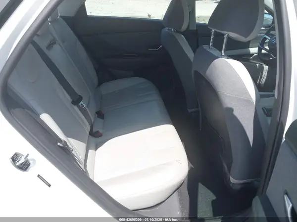 5NPLP4AGXMH023757 2021 HYUNDAI ELANTRA - Image 8