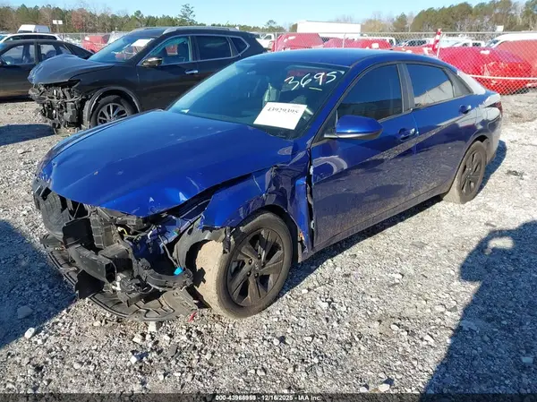 5NPLS4AG0MH033695 2021 HYUNDAI ELANTRA - Image 2