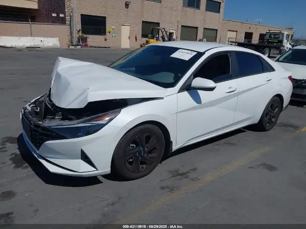 5NPLS4AG0NH054001 2022 HYUNDAI ELANTRA - Image 2