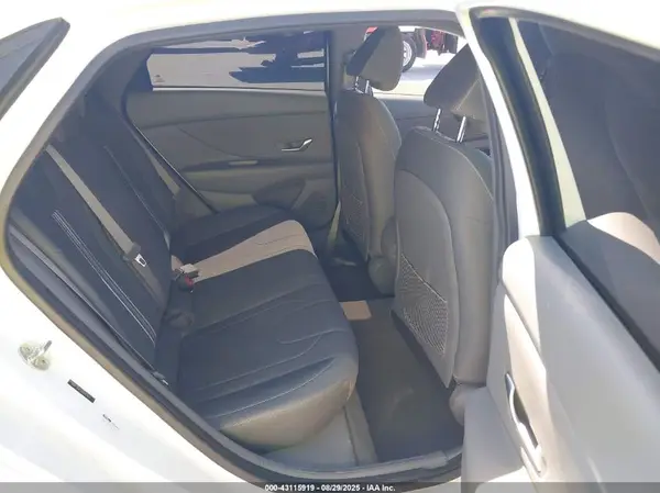 5NPLS4AG0NH054001 2022 HYUNDAI ELANTRA - Image 8
