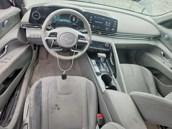 5NPLS4AG0NH054015 2022 HYUNDAI ELANTRA - Image 8